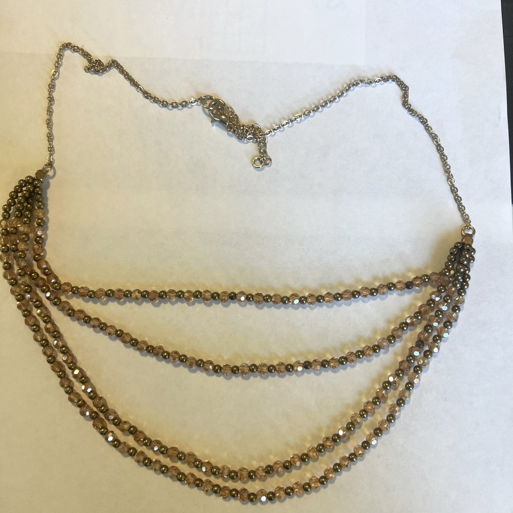 Beaded necklace - Gold colored